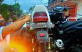 Honda MegaPro Kecepatan Tinggi, Sambut Vario 150 Melebar, Dua Orang Terkapar