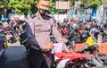 Honda CRF150L Dibuat Wheelie, Tak Sadar Direkam Polisi Lagi Patroli, Endingnya Disita