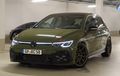 VW Golf GTI Mk8 Berjubah Hijau, Tampang Sporty, Tenaga Makin Sangar