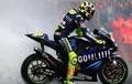 OtoToys - Bisa Jadi Kenangan, Segini Harga Miniatur Tunggangan Valentino Rossi Pertama di Yamaha