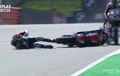 Aksi Aron Cannet dan Celestino Vietti Hindari Motor Cameron Beaubier yang Crash pada FP1 Moto2 Austria 2021, Skill or Luck?