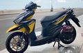 Honda Vario 150 Manis Berjubah Kuning Hitam, Kaki-kakinya Istimewa