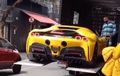Apes, Ferrari SF90 Stradale Ini Awalnya Baik-baik Saja tapi Endingnya Bikin Nyesek