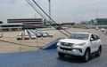 Sedih, Kombinasi Pandemi dan Komponen Kecil Ini Paksa Toyota Pangkas Hampir Setengah Produksi Mobilnya di Dunia