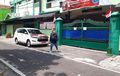 Mobil Dinas Kijang Innova Ditinggal di Depan Sekolah, Taktik Jitu Gibran Berhasil