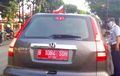Pasang Bendera di Antena, Honda CR-V Pelat Merah Bikin Pemotor Teriak-teriak, Akhirnya Distop Petugas Dishub