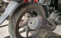 Trik Simpel Agar Pelek Belakang Motor Matic Tidak Macet Saat Dilepas