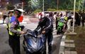 Lagi Asik Malam Mingguan, Pengendara Motor Berknalpot Brong Kocar-Kacir Lihat Razia Polisi