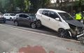 Karma Serobot Jalur Busway, Toyota Calya Dicungkil Honda HR-V Dari Belakang