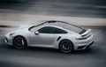 Foto Porsche 911 Turbo S Jadi Makin Ciamik Setelah Proses Editing, Begini Langkah-langkahnya
