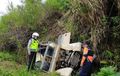 Nyawa Wisatawan Terenggut, Land Rover Seri 3 Koprol ke Jurang 30 Meter di Pangalengan