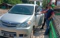 Beneran Cari Mati, Toyota Avanza Milik Anggota TNI Dibobol Maling