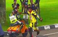 Bukannya Diucapin Selamat, Pembalap Vespa Race Malah Disambut Lemparan Helm Gara-gara Hal Ini