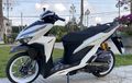 Modifikasi Proper Honda Vario 150, Pasang Part Premium dan Berjubah Putih Elegan