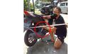 Honda Vario Diutak-atik Jok dan Bodinya, Pemotor Kaget Ada Kobra Jawa Ngumpet