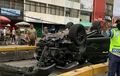 Toyota Fortuner Dinas TNI Kayang di Jatinegara, Kondisi Muka Enggak Karuan