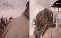 Diterjang Material Erupsi Gunung Semeru, Jembatan Geladak Perak Penghubung Lumajang-Malang Roboh