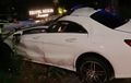 Tragis, Mercedes-Benz CLA  Ringsek Hantam Tiang Monorail, Wanita Muda Meregang Nyawa