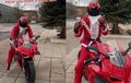 Bukan Pakai Kereta Salju, Sinterklas Satu Ini Justru Naik Ducati Panigale V4S, Begini Aksinya