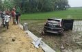 Ibu dan Anak Luka Parah, BeAT Diseret CR-V Berujung Terbang ke Sawah