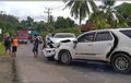 Petaka Perjalanan Dinas, Fortuner Adu Kepala Lawan D-Max, Seorang Pengacara Tewas