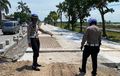 Perbaikan Jalan Raya Gresik-Lamongan Belum Selesai, Polisi Sarankan Lewat Jalur Alternatif
