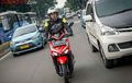 Waduh, Apa Benar Berkendara Motor Enggak Pakai Jaket Bisa Ditilang Polisi? Berikut Penjelasannya