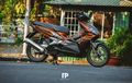 Honda Air Blade 110 Stylish, Pasang Kepala dan Pelek Vario, Speedometer Punya Satria