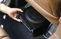 Tips Beli Mobil Bekas, Pasang Subwoofer Underseat? Pertimbangkan Ini