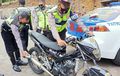 Gregetnya Luar Biasa, Pelajar di Wonogiri Nekat Tabrak Polisi hingga Terpental saat Razia Knalpot Brong