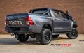 Toyota Hilux Gagah Gaya Off-road, Tampang Sangar Proprosi Kaki Kekar