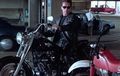 Fans Geger Gara-gara Arnold Schwarzenegger Terlibat Tabrakan Karambol, Eh Ingat Lagi Aksinya Pas Pakai Harley-Davidson Fat Boy