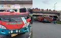 Ngeri! Sebuah Bus di Padang Panjang Tabrak Flyover, Atap Sampai Terpisah dari Bodi