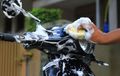 Banyak yang Salah, Ternyata Begini Cara Cuci Motor Sendiri di Rumah