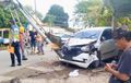 Capek Usai Lomba Burung, Avanza Babak Belur, Tiang Listrik Melengkung