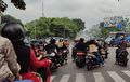 Banyak Pengendara Berhenti Melebihi Marka di Lampu Merah, Ini Sanksinya