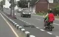 Emak-emak Bermotor Tak Ada Lawan, Nyantai Lawan Arus di Jalan Jogja-Solo