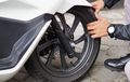 Ban Motor Sering Kempis Sendiri? Bisa Jadi Hal Ini Penyebabnya