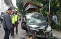 Bodi Kanan Daihatsu Terios Amburadul, Tiang LRT Diam Dihantam