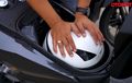 Bagasi Honda Vario 160 Masih Muat Helm? Yuk Coba Masukan Full Face Bisa Masuk?