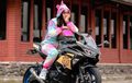 Lady Biker Cantik Ini Jadi Sorotan, Diduga Pernah Jadi Istri Doni Salmanan, Motornya Enggak Kaleng-kaleng
