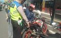 Buruan Dibikin Standar Pabrik, Polisi Lagi Buru Motor Pakai Knalpot Brong, Kalau Ketilang Dendanya Bikin Nangis