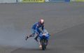 Aksi Alex Rins Lompat dari Motornya yang Terbakar, Red Flag Berkibar di FP4 MotoGP Indonesia 2022