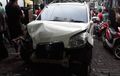 Toyota Rush Berantakin Warung di Duren Sawit, Polisi Ungkap Penyebabnya