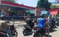 Pertamax Ditinggal, Pemotor Rela Antre Panjang Demi Pertalite, Biar Irit