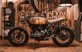 BMW R45 Cafe Racer Dengan Bodi Warna Tembaga, Tangkinya Pakai Sabuk