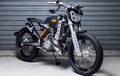 KTM 300 EXC Jadi Street Tracker Sangar Dengan Bodi Full Aluminium