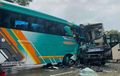 Petaka Bus PO Murni Jaya Musuh PO Efisiensi, Sopir Tewas, Tubuh Terjepit Dasbor