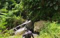 Tinggal 2 Km Sampai Rumah, Kijang Isi Satu Keluarga Anjlok ke Jurang, Renggut 3 Nyawa Pemudik
