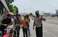 Korban Google Maps, 6 Pemotor Melenggang Santai di Tol Amplas, Langsung Diteriaki Petugas